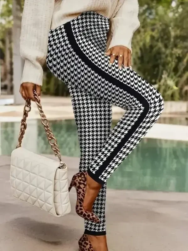 Women's High Waist Houndstooth Patterned Diver Pants with Side Stripes - 3