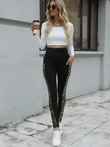 Women's High Waist Pocket Detailed Leopard Print Scuba Leggings - 4