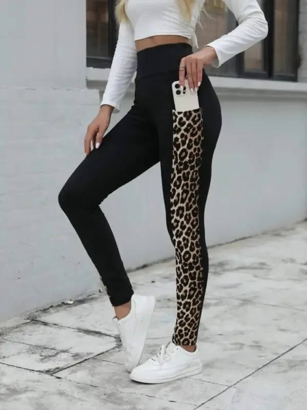 Women's High Waist Pocket Detailed Leopard Print Scuba Leggings - 2