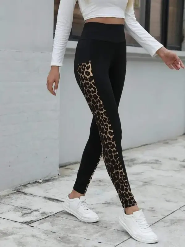 Women's High Waist Pocket Detailed Leopard Print Scuba Leggings - 3