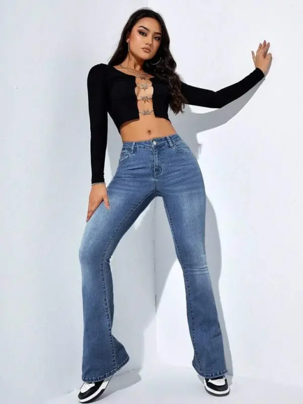 Women's High Waist Pocketed Flare Leg Denim Jeans Pants - 2