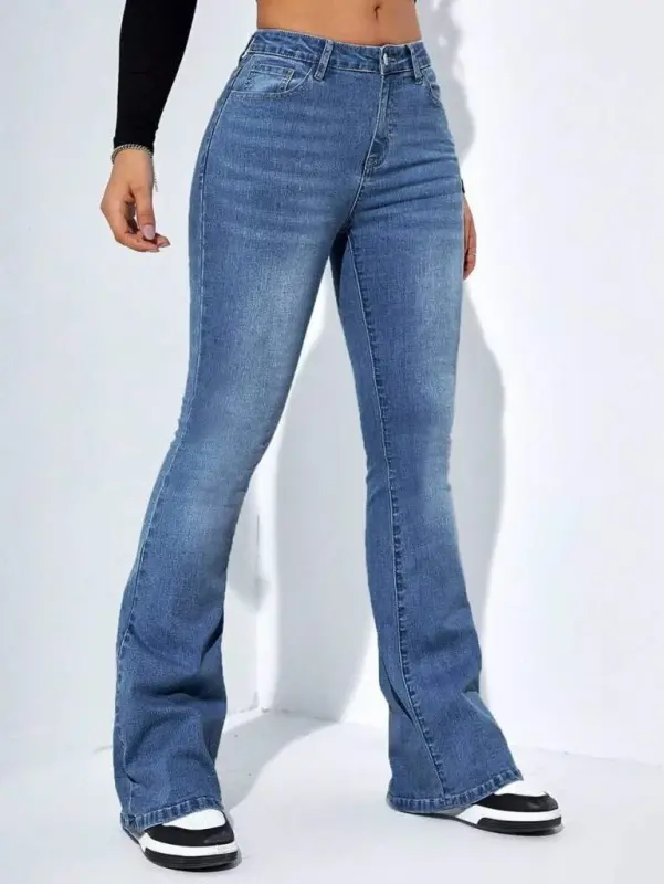 Women's High Waist Pocketed Flare Leg Denim Jeans Pants - 4
