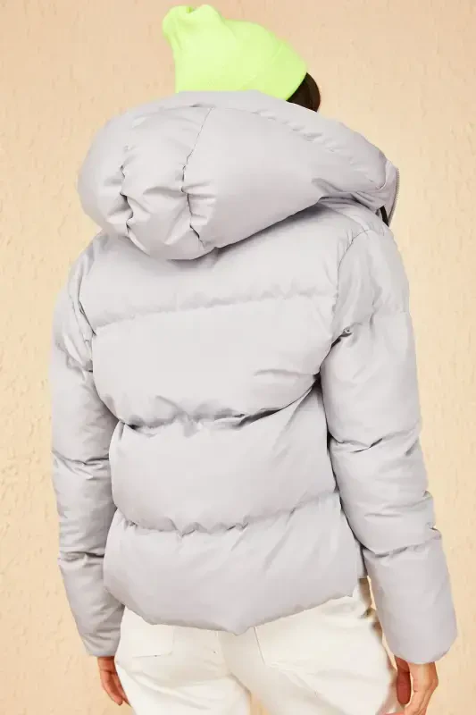 Women's Hooded Puffer Jacket-Gray - 5