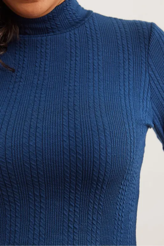 Women's Indigo Fisherman Collar Belted Slit Knit - 7