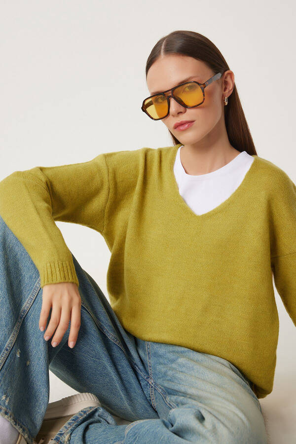 Women's Jade Green V-Neck Knit Sweater ZA00063 - 1