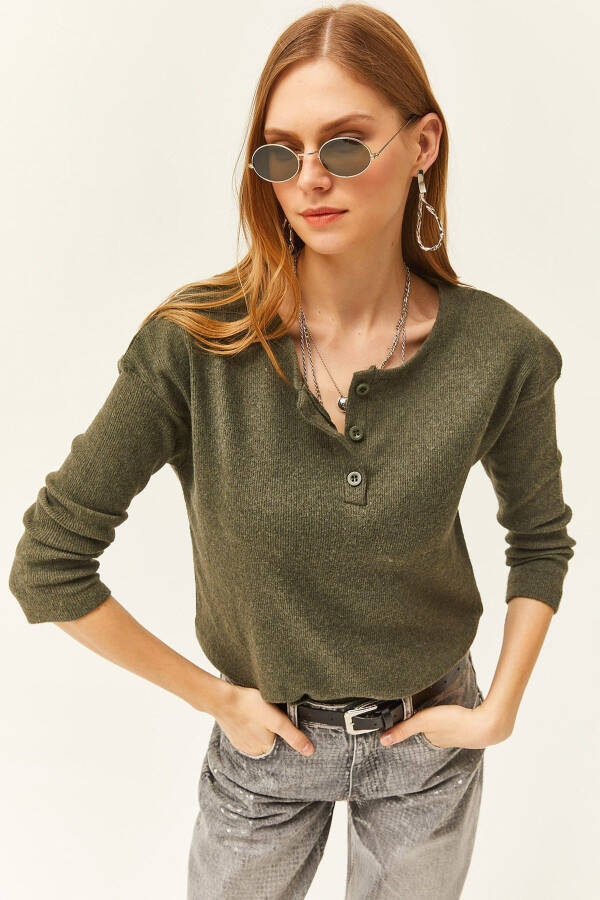 Women's Khaki Button Down Tartan Relaxed Sweater KZK-19000721 - 1