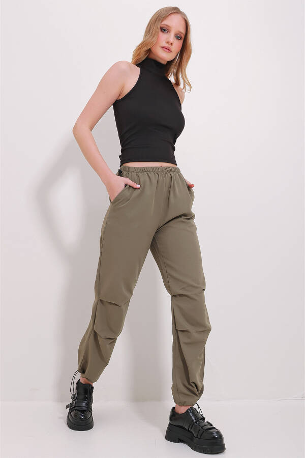 Women's Khaki High Waist Elastic Waistband Double Pocket Parachute Fabric Jogging Pants ALC-X9980 - 2