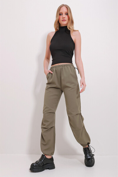 Women's Khaki High Waist Elastic Waistband Double Pocket Parachute Fabric Jogging Pants ALC-X9980 - 3