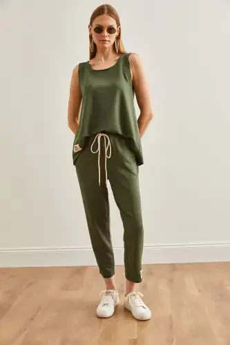 Women's Khaki Sleeveless Loose Blouse Set with Crystal Jewelry - 3