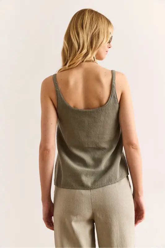 Women's Khaki Strappy Accessorized Washed Thick Linen Blouse - 2