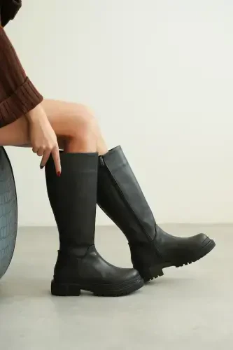 Women's Kimber Chunky Sole Knee High Leather Boots - Black - MODAADAM (1)