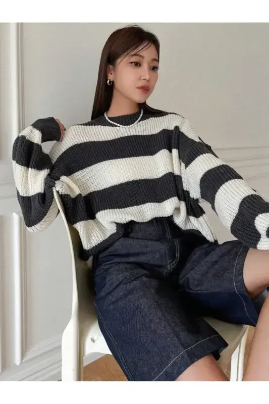 Women's Knitted Striped Sweater-Anthracite - 3