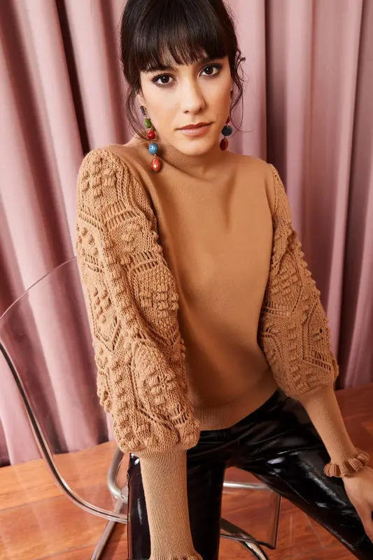 Women's Latte Knitted Sweater with Sleeve Detail - KZK-19000175-LATTE - OLALOOK