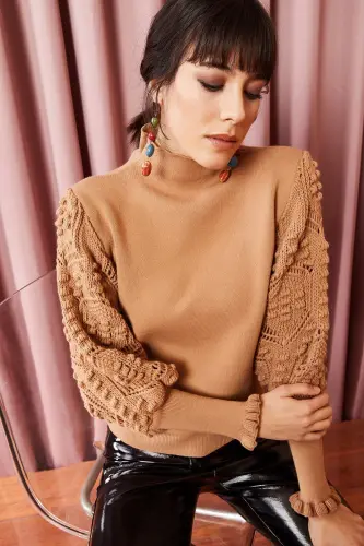 Women's Latte Knitted Sweater with Sleeve Detail - KZK-19000175-LATTE - OLALOOK (1)