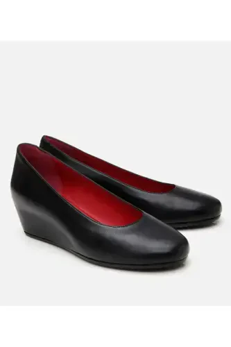 Women's Leather Black Wedge Heel Shoe - HOTIÇ (1)