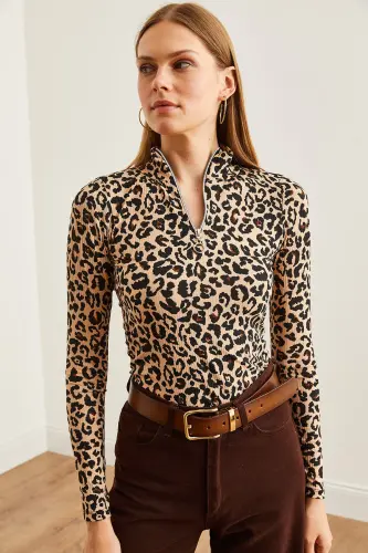 Women's Leopard Beige Zippered Turtleneck Lycra Blouse BLZ-19001155-Leopard Beige - 9
