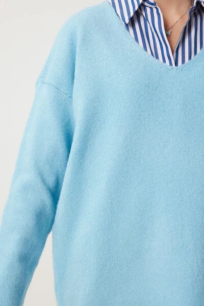 Women's Light Blue V-Neck Knit Sweater ZA00063-Light Ma - 4