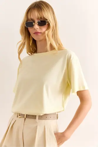 Women's Light Yellow Crew Neck Basic T-Shirt TSH-190 