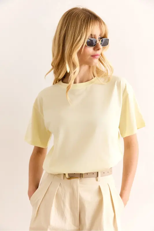 Women's Light Yellow Crew Neck Basic T-Shirt TSH-190 - 4