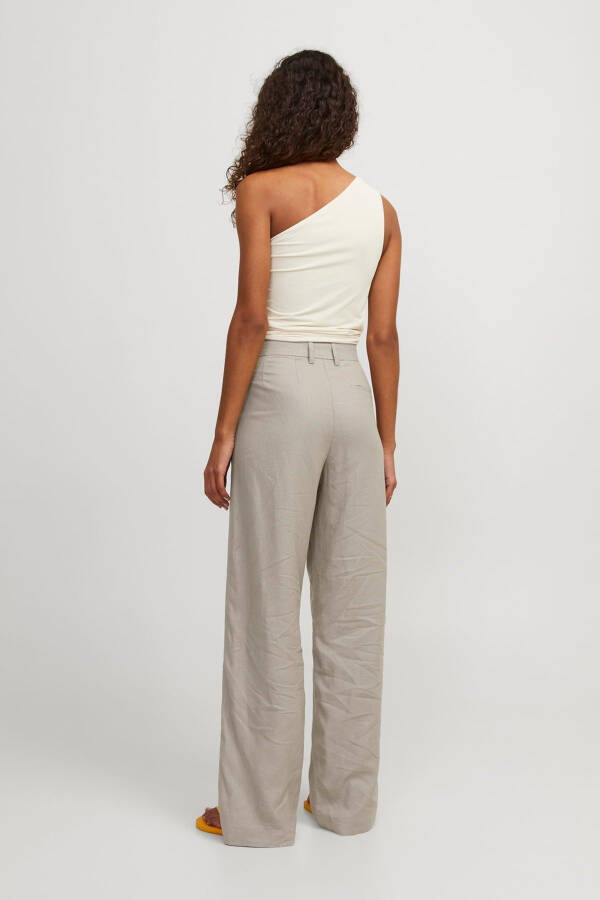 Women's Linen Pants - 8