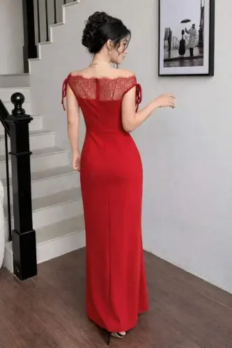 Women's Long Imported Crepe Dress with Lace Detail on Chest and Collar, Boat Neck Look - 2