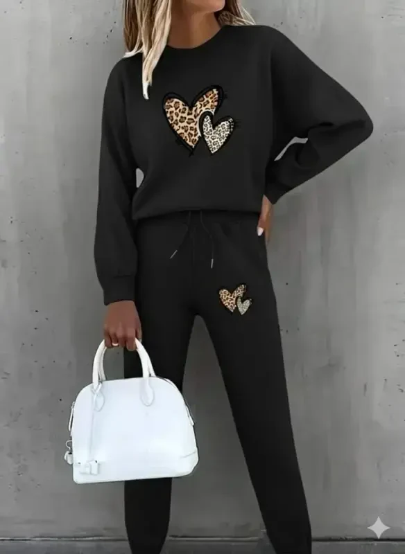 Women's Long Sleeve Bicycle Collar Heart Patterned Fleece Three Thread Blouse and Pants Set - 1