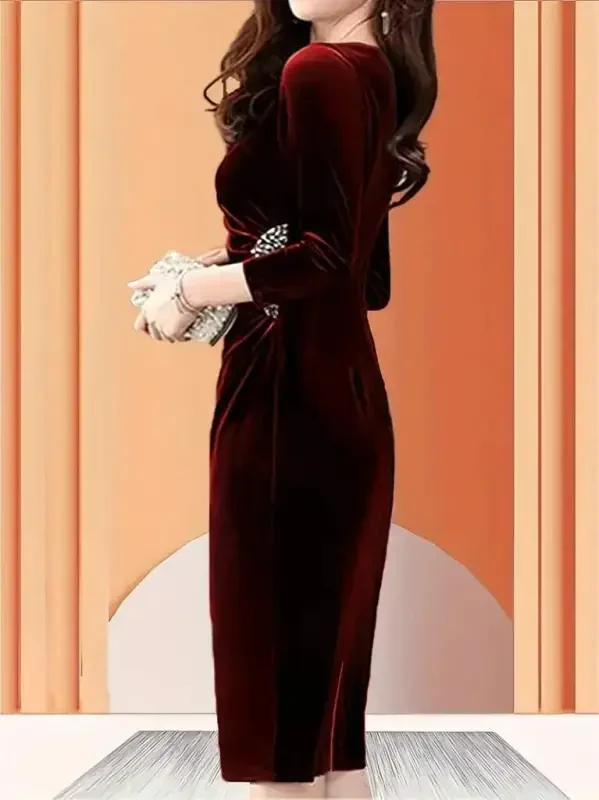 Women's Long Sleeve Boat Neck Side Stone Detailed Midi Velvet Dress - 5