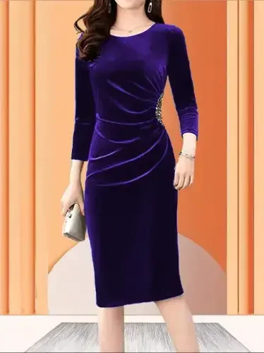 Women's Long Sleeve Boat Neck Side Stone Detailed Midi Velvet Dress - 3