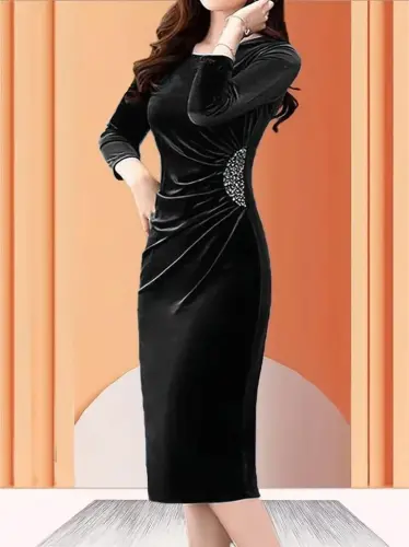 Women's Long Sleeve Boat Neck Side Stone Detailed Midi Velvet Dress - 1