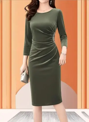 Women's Long Sleeve Boat Neck Side Stone Detailed Midi Velvet Dress - 2