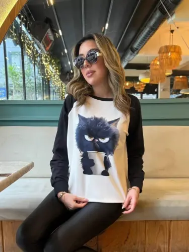 Women's Long Sleeve Crew Neck Cat Printed Plush Lined Scuba Blouse - 4