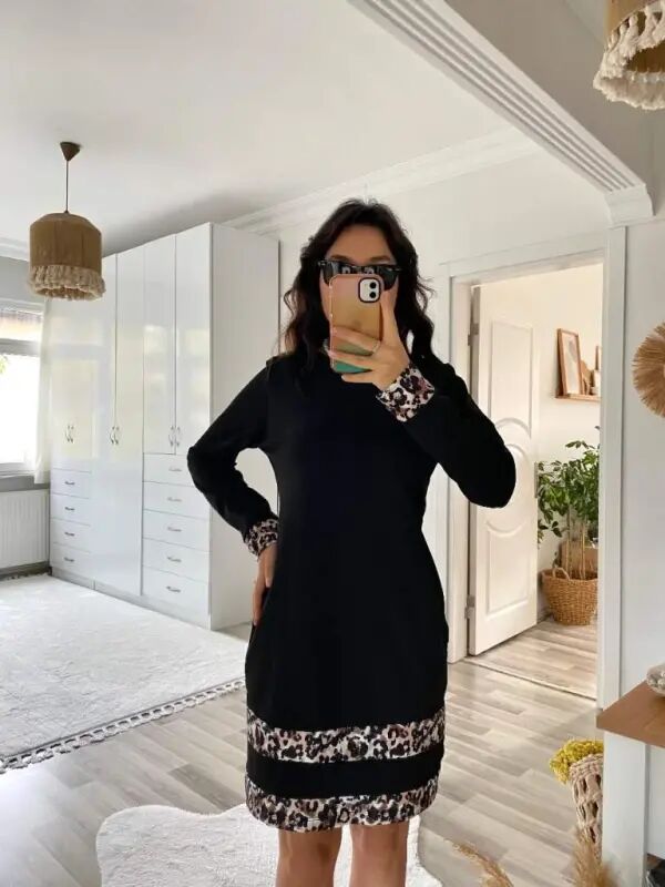 Women's Long Sleeve Crew Neck Striped Leopard Patterned Short Scuba Dress - 10