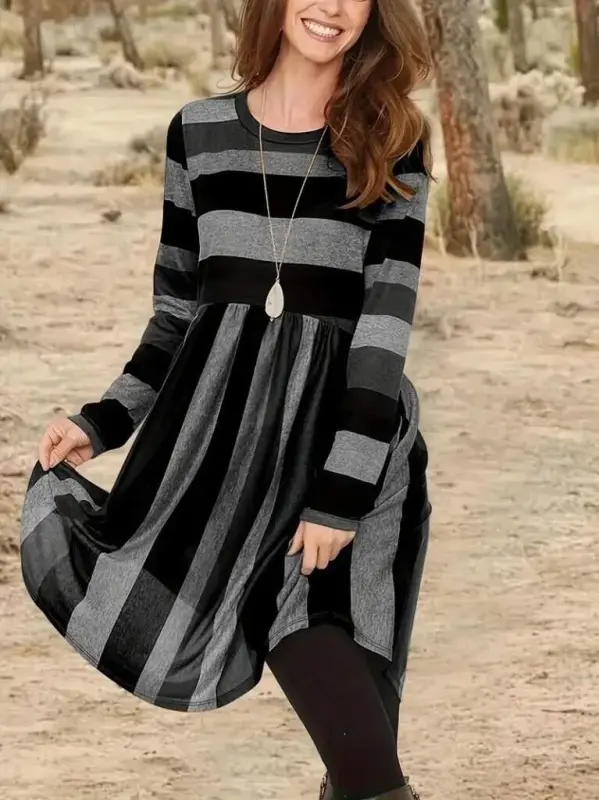 Women's Long Sleeve Crew Neck Striped Pattern Detailed Supreme Mini Dress - 2
