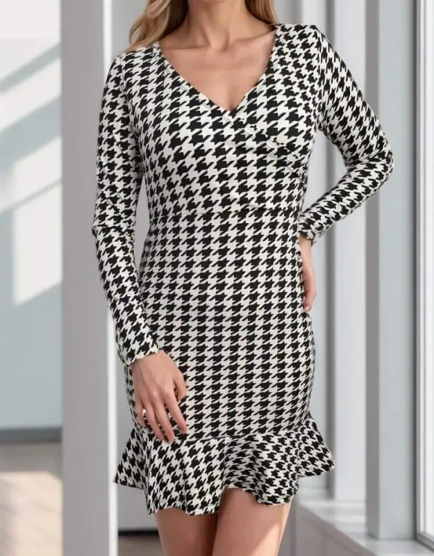 Women's Long Sleeve Crossover Neck Houndstooth Micro Mini Dress - 6