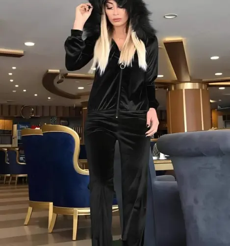 Women's Long Sleeve Front Zipper Hooded Feather Detail Velvet Blouse And Pants Set - BÜYÜKBEDENIZ (1)