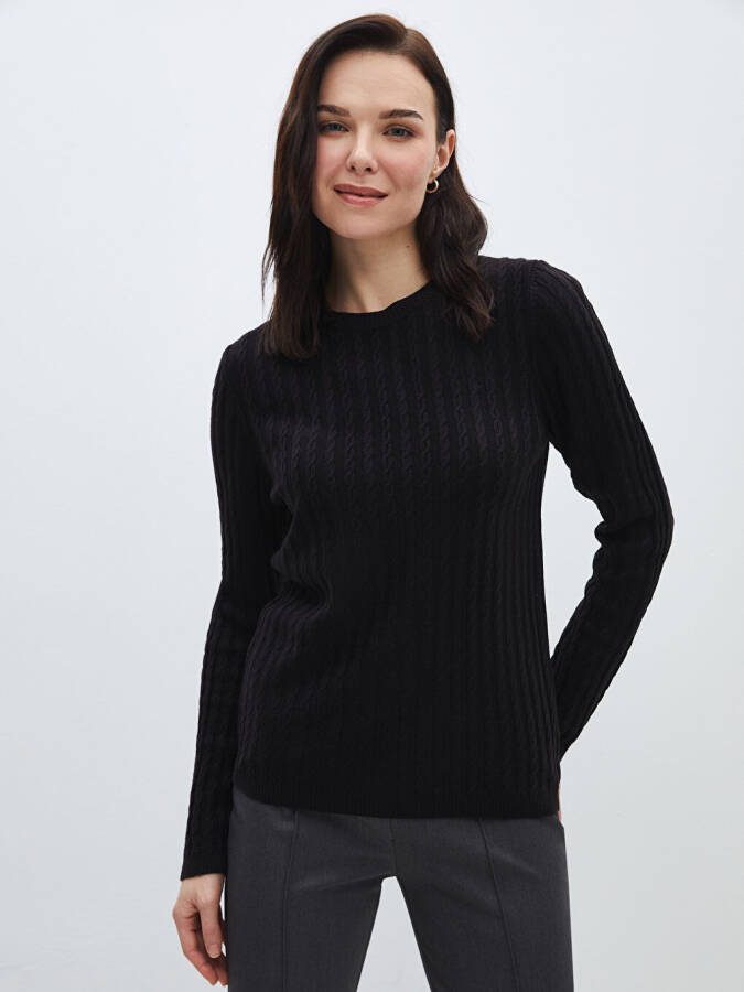 Women's Long Sleeve Knit Sweater with Bike Neck and Self Design - 8