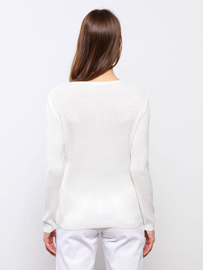 Women's Long Sleeve Knit Sweater with Bike Neck and Self-Pattern - 5