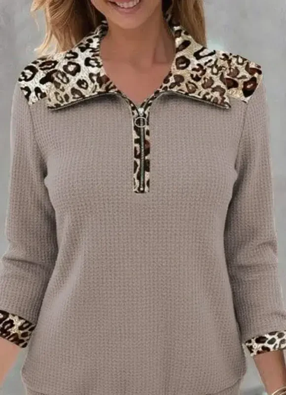 Women's Long Sleeve Leopard Collar Zipper Waffle Blouse - 2