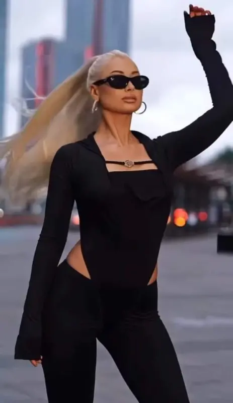 Women's Long Sleeve Square Neck Buckle and Waist Cutout Detail Jumpsuit Jumpsuit - 2