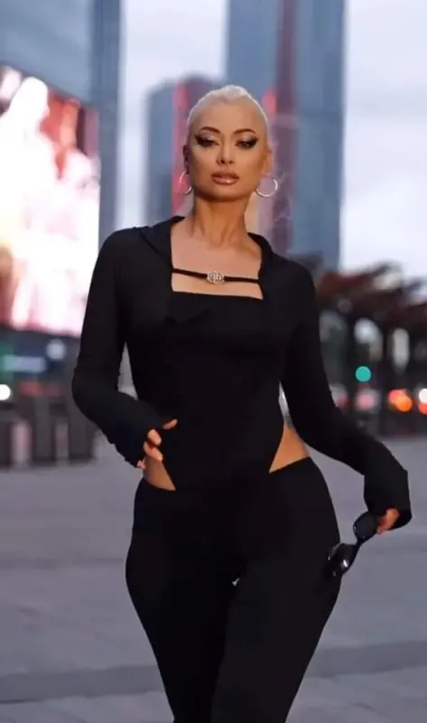 Women's Long Sleeve Square Neck Buckle and Waist Cutout Detail Jumpsuit Jumpsuit - 7