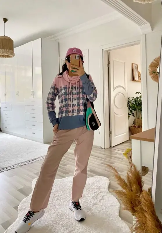 Women's Long Sleeve Turtleneck Lace-Up Patterned Plush Scuba Blouse - 8