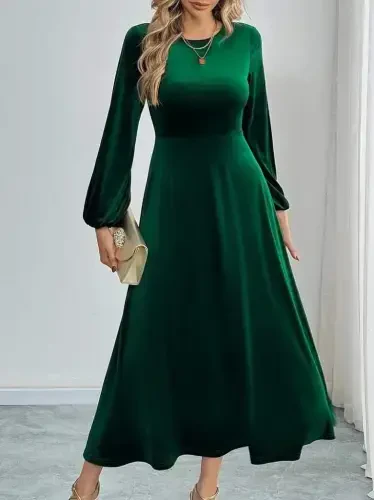 Women's Long Sleeve Turtleneck Midi Velvet Dress - 6