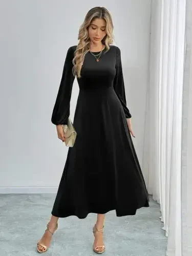 Women's Long Sleeve Turtleneck Midi Velvet Dress - 6
