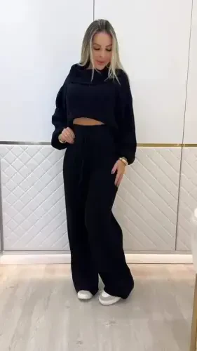 Women's Long Sleeve Turtleneck Short Knit Blouse And Pants Set - 1