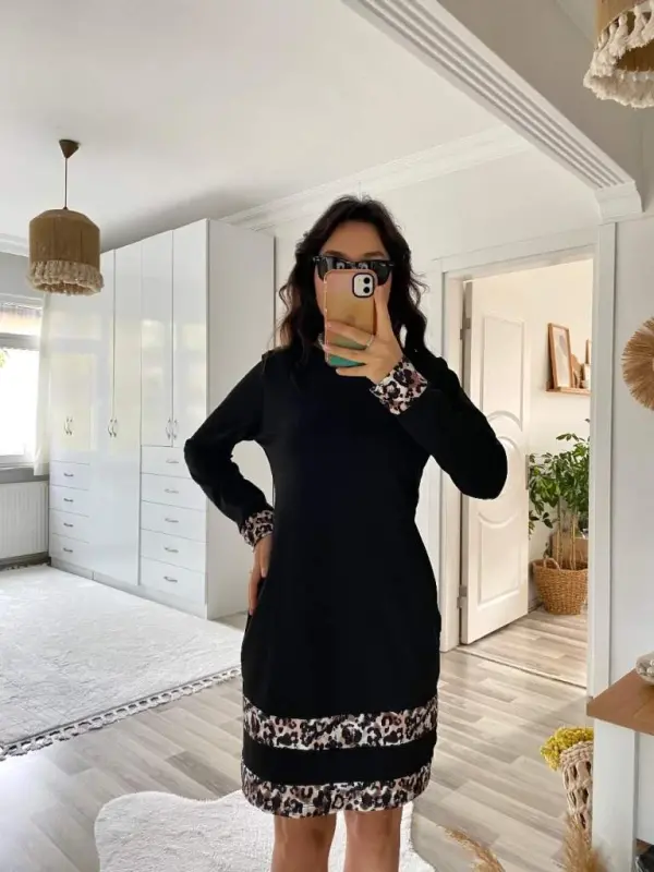 Women's Long Sleeve Turtleneck Striped Leopard Print Short Scuba Dress - 10