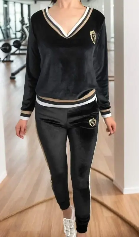 Women's Long Sleeve V Neck Collar And Cuff Ribbed Detail Velvet Set - 4