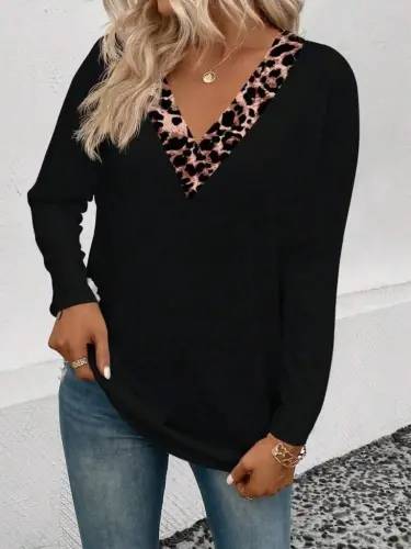 Women's Long Sleeve V Neck Leopard Detail Viscose Two Thread Blouse - 3