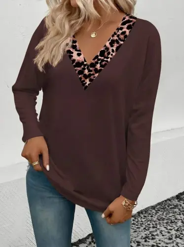 Women's Long Sleeve V Neck Leopard Detailed Viscose Two Thread Blouse - 3