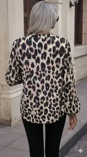 Women's Long Sleeve V Neck Leopard Print Supreme Blouse - BÜYÜKBEDENIZ (1)