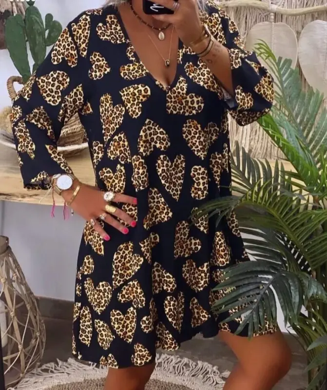 Women's Long Sleeve V Neck Long Sleeve Micro Midi Dress - 4